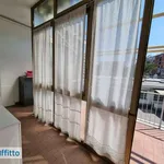 Affitto 3 camera appartamento di 75 m² in Turin