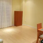 Alquilo 1 dormitorio casa de 60 m² en Sevilla