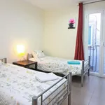 Rent 3 bedroom apartment in Barcelona