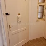 Rent 2 bedroom apartment of 42 m² in Prague