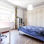 Rent a room of 100 m² in rome