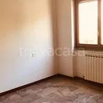 Appartamento in affitto a Valmadrera via San Carlo Borromeo, non arredato/vuoto, terrazzo, zona servita - TrovaCasa