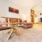 Rent 3 bedroom apartment of 1200 m² in London