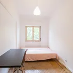 Rent 3 bedroom apartment in Lisbon