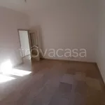 Affitto 4 camera appartamento di 85 m² in Bologna