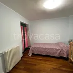 Affitto 6 camera appartamento di 131 m² in Catania