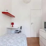 Rent a room in lisbon