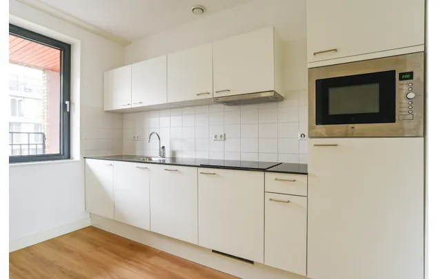 Huur 2 slaapkamer appartement van 77 m² in Amsterdam