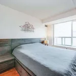 Appartement de 710 m² avec 1 chambre(s) en location à Old Toronto