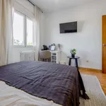 Rent a room of 149 m² in madrid