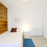 Rent a room of 160 m² in madrid