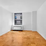 Rent 2 bedroom apartment in Manhattan