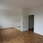 Miete 4 Schlafzimmer wohnung von 65 m² in Dessau-Roßlau