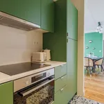 Appartement de 60 m² avec 4 chambre(s) en location à Paris