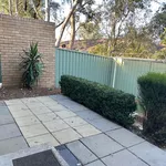 Rent 2 bedroom house in Kambah