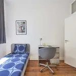 Rent a room in lisbon