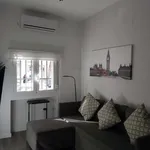 Rent 4 bedroom apartment of 35 m² in Madrid