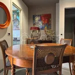 Rent 2 bedroom apartment of 70 m² in Milano