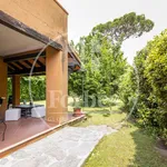 Rent 10 bedroom house of 280 m² in Forte dei Marmi