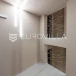 Rent 4 bedroom apartment of 98 m² in Osijek