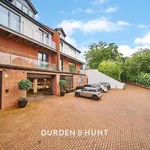 Rent 3 bedroom flat in Epping Forest