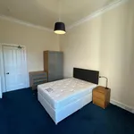 Rent 4 bedroom apartment in Edinburgh  South