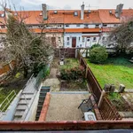 Pronajměte si 1 ložnic/e dům o rozloze 82 m² v Praha 5 - Smíchov