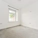 Rent 4 bedroom house in Wales