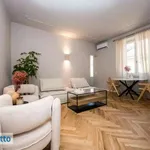 Rent 1 bedroom apartment of 50 m² in Milan