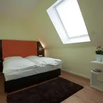 Rent 1 bedroom apartment of 68 m² in stuttgart