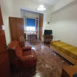 Affitto 3 camera appartamento di 100 m² in Reggio Calabria