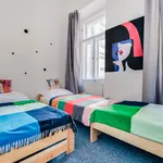 Rent a room of 89 m² in Prague