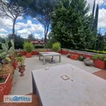 Rent 5 bedroom house of 300 m² in Rome