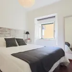 Rent 1 bedroom apartment in Lisbon