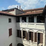 Affitto 3 camera appartamento di 80 m² in Brescia