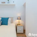 Rent 1 bedroom apartment of 50 m² in Porto