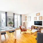 Appartement de 721 m² avec 2 chambre(s) en location à Paris