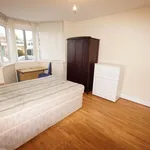 Rent 4 bedroom apartment in West Midlands