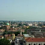 Rent 5 bedroom apartment of 160 m² in Padova