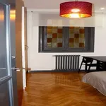 Rent a room of 400 m² in madrid