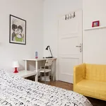 Rent 6 bedroom apartment in Valencia