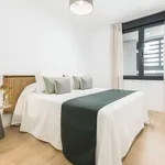 Rent 1 bedroom apartment of 66 m² in Madrid