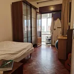 Rent a room of 75 m² in Lisbon