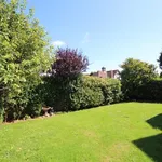 Rent 5 bedroom house in South East England