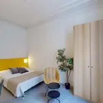 Rent a room of 193 m² in Paris