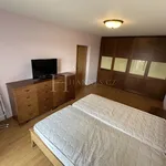 Pronajměte si 2 ložnic/e byt o rozloze 71 m² v Praha