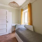 Rent a room in lisbon