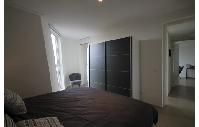 Huur 2 slaapkamer appartement van 80 m² in Cool