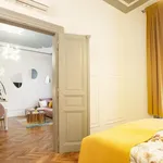 Pronajměte si 1 ložnic/e byt o rozloze 80 m² v Prague