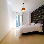 Alquilo 4 dormitorio apartamento de 84 m² en Alicante